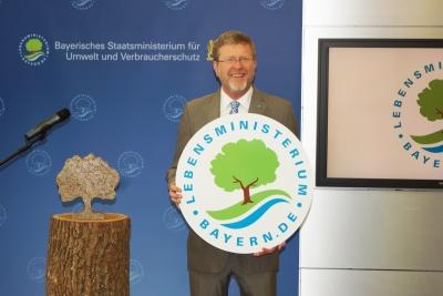 Der Lebensbaum steht wieder als Symbol für das Umwelt- und Verbraucherschutzministeriums.