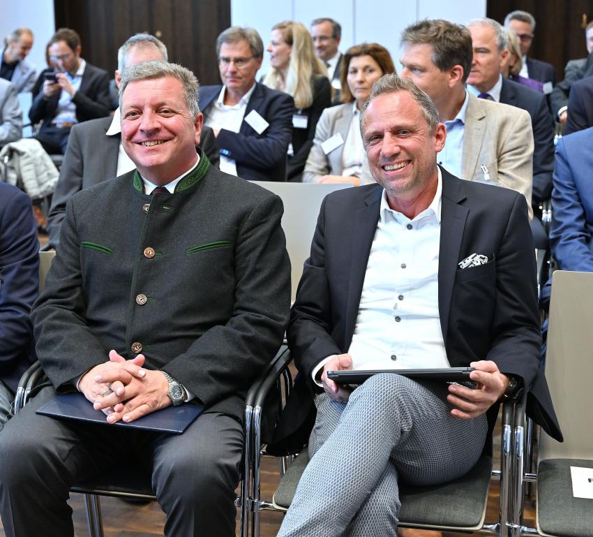 Bauminister Christian Bernreiter und Umweltminister Thorsten Glauber